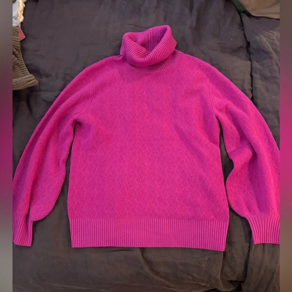 Trina Turk Vibrant Pink Turtleneck Sweater 100% Merino Wool - Picture 1 of 8